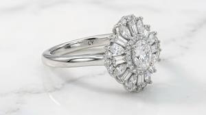 Anillo de Compromiso con Circonita Cúbica en Forma de Flor, Engaste Ovalado Pavé, Bañado en Rodio, Latón, Estilo Glam Unisex, Regalo para Fiesta - Product Image 3
