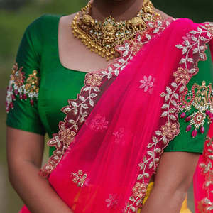 Gold Replica Necklace with Nagas and Green Beads-Casual Style - Product Image 1