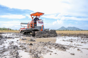 Mejor Precio 2026 - Tractor Oruga HOGICO 3 en 1 Turbo 80HP 80VN, Máquina Potente, Duradera y de Alta Calidad para Granja y Agricultura - Product Image 4