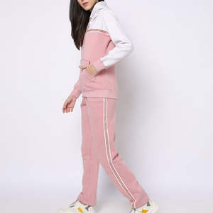 Conjuntos de sudaderas con capucha de manga larga y top corto para chicas, pantalones deportivos de cintura alta con bolsillos, conjuntos de otoño para mujer, chándal tipo pullover. - Product Image 4