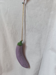 Ornement suspendu aubergine violette en PU, porte-clés décoratif en forme de banane, pendentif anti-stress pour cadeau et événement - Product Image 3