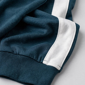Ensemble de survêtement pour femme bleu marine à manches courtes, col rond, couleur unie, léger, respirant, décontracté, avec poches latérales - Product Image 5