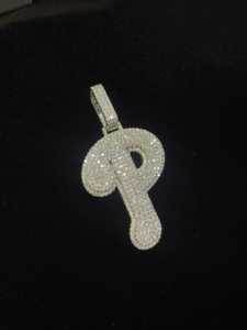Pendentif lettre P avec cristaux en strass, plaqué or 18 carats, style hip-hop, bijoux unisexes tendance - Product Image 1