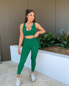 Ensemble de yoga côtelé sans couture pour femme : Leggings et brassière de sport à séchage rapide – Fabricant OEM ODM Vente en gros - Product Image 3