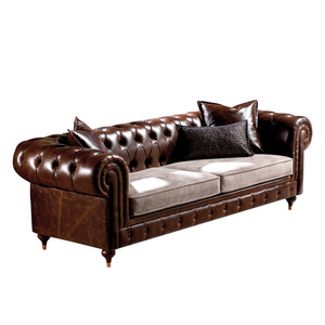 Sofá Seccional Chesterfield Premium de Cuero Genuino, 3 Plazas, Clásico, con Patas de Madera, Moderno y Lujoso para Sala de Estar - Product Image 2
