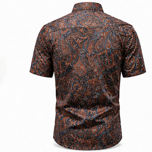 Chemise pour homme élégante à imprimé abstrait, en tissu de qualité supérieure, à manches courtes et au style décontracté moderne - Product Image 2