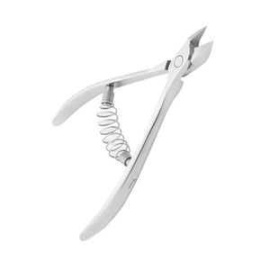 EXPERT-91 Coupe-ongles tendance 9 mm à pointe flèche, coupe-ongles et cuticules à pointe acérée pour usage professionnel - Product Image 3