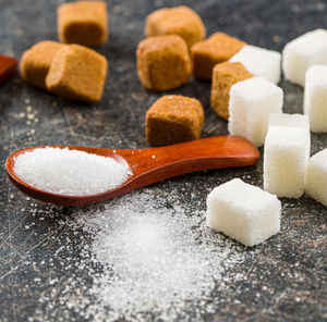 Azúcar de remolacha refinada a granel, azúcar cristalino blanco de alta pureza, suministro del fabricante, grado industrial para alimentos ICUMSA 45 a precio competitivo - Product Image 1