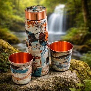 Termo Metálico Floral Bohemio Personalizado con Tapa de Cobre y Dos Tazas a Juego, Diseño de Doble Pared para Bebidas al Aire Libre - Product Image 1
