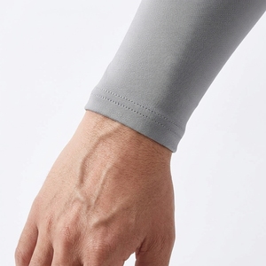 SUQAINA FASHION GARMENTS Manchon de compression premium pour coude avec logo personnalisé – Respirant 100 % polyester, soutien pour femme, idéal pour la gym - Product Image 5