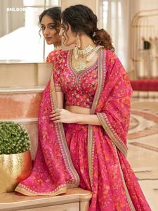 Organza de Alta Calidad con Bordado de Hilo y Lentejuelas, Estampado Floral y Borde Ancho con Diseño Floral, Lehenga-Choli, Proveedor Indio - Product Image 4