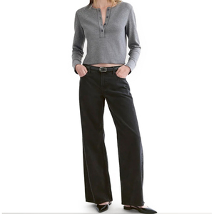 Haut court en tricot gris pour femme, col rond, manches longues, couleur unie, fermeture boutonnée, style minimaliste, toutes saisons - Product Image 1