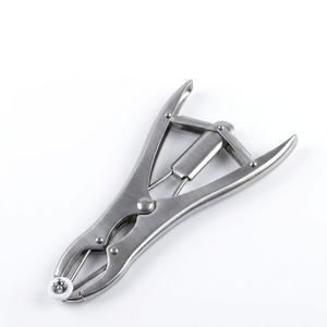 Alicates Cortacolas para Lechones Optitech Healthcare CB-899 de Aluminio Plateado y ABS, Equipo para Granjas Porcinas, Uso Doméstico y Comercial - Product Image 6