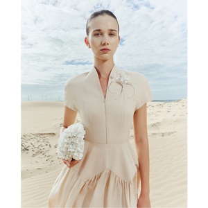 เดรสลำลองขายส่ง ODM รุ่น ELORIA SHIRT-COLLAR MIDI DRESS สีทราย ผ้าแจ็คการ์ด 61% เรยอน 39% คอตตอน สำหรับผู้หญิง - Product Image 5