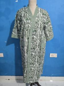 Bata Kimono Hecha a Mano 100% Algodón con Estampado Floral, Bata de Baño y Vestido de Dormir, Ropa de Dormir de Verano, Regalo para Damas de Honor, Talla Única - Product Image 4