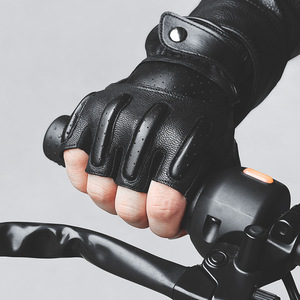 Guantes de Carreras de Medio Dedo de Cuero con Correa Ajustable para la Muñeca, Diseño Antideslizante Unisex para Actividades al Aire Libre - Product Image 2