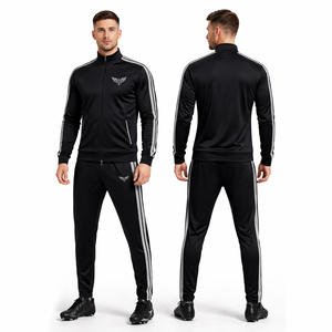 ชุดวอร์มกีฬาผู้ชายแบบกำหนดเอง ปี 2026 สีเทา เสื้อแจ็คเก็ตซิปเต็มตัวและกางเกงจ็อกเกอร์ลายทาง ชุดวอร์มสำหรับออกกำลังกาย วิ่ง และฝึกซ้อม ขายส่ง - Product Image 3