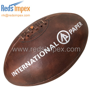 Balón de Cuero Vintage Cosido a Mano de Calidad Profesional para Entrenamiento y Partidos de Torneo – Personalizable con Agarre Superior - Product Image 3