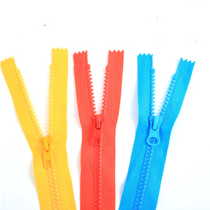Factory Wholesale #3 #5 #8 #10 Resin Plastic <b>Zipper</b> High Quality Eco-Friendly Open End <b>Zipper</b> for Clothes and Handbag - Product Image 4