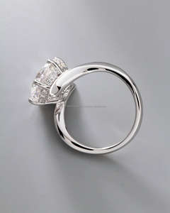 Bague élégante en diamant rond pour femme en or blanc, bague classique de luxe en diamant pour femme, cadeau de fiançailles, cadeau d'anniversaire, bijoux - Product Image 3