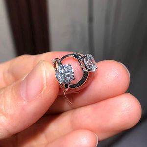 Pendientes de Aro Redondos con Diamantes Cultivados en Laboratorio, Oro Blanco de 14K, Color F, Aros Minimalistas con Diamantes para Mujer, Joyería de Lujo para Uso Diario - Product Image 1