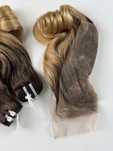 Extensions de cheveux humains vietnamiens bouclés et rebondissants, couleur ombrée blonde et naturelle, 28 pouces, trame de cheveux douce et volumineuse - Product Image 4