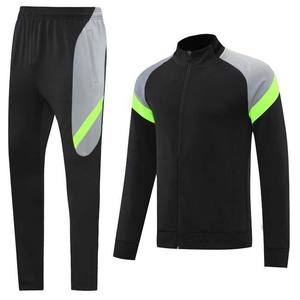 Ensemble de survêtement de course pour homme en polaire polyester, tenue de sport légère à séchage rapide pour la gym et le streetwear, collection Printemps - Product Image 1