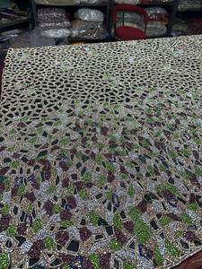 Tissu en dentelle perlée fait main avec strass et broderie florale géométrique 3D, style ROMANTIQUE, pour la décoration de vêtements de mariage - Product Image 4