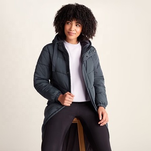 Manteau long en duvet pour femme, veste matelassée à capuche avec fermeture éclair en tissu tissé, détail logo – Imperméable et respirant, vêtement d'extérieur pour l'hiver - Product Image 4