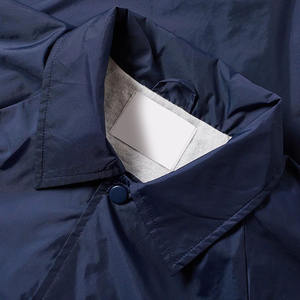 Veste de coach pour homme, personnalisable avec logo, grande taille, à capuche, logo sur le devant, imperméable, coupe-vent, respirante, en polyester enduit, style sportif - Product Image 6