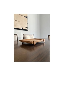 Bandeja rectangular de madera de mango, diseño artesanal, acabado duradero, perfecta para servir bocadillos en la cocina o mesa de comedor. - Product Image 2