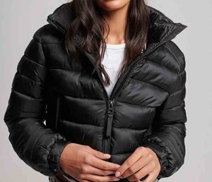 Veste d'hiver rembourrée pour femme, avec capuche amovible, respirante, pour les aventures en plein air, veste courte rembourrée pour femme OEM - Product Image 1