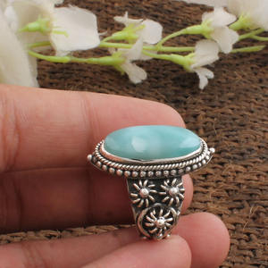 แหวนลาริมาร์ธรรมชาติ เงินแท้ 925 ประดับพลอยสีน้ำเงินแคริบเบียน รูปทรงกลีบดอกไม้ งานแฮนด์เมด แหวนพลอยสำหรับผู้หญิง ของขวัญ - Product Image 4