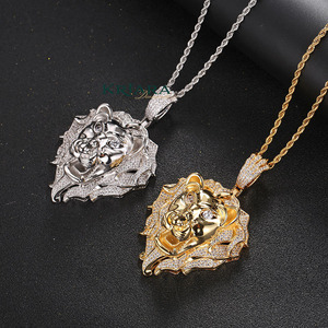 Colgante Cabeza de León de Plata 925 con Baño de Rodio y Oro de 18k, con Piedras de Moissanita, Amuleto Temático Hiphop para Hombre, Regalo para Uso Diario - Product Image 3