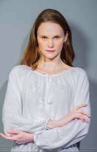 เดรสยาวปานกลางปักลายสไตล์ยูเครนสำหรับผู้หญิง คุณภาพพรีเมียม ดีไซน์ใหม่ล่าสุด ดีไซน์โดดเด่น คุณภาพเยี่ยม - Product Image 2