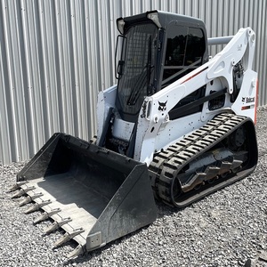 Chargeuse sur pneus Bobcat T770 puissante avec chenilles robustes, hydraulique à haut débit et forte capacité de levage - Product Image 1