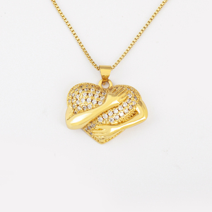 Collana dell'Amicizia QIKU con Cuori Abbracciati Personalizzata con Zirconi, Regolabile in Rame Ipoallergenico Placcato Oro e Argento - Product Image 5