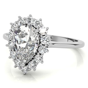 Anillo de Moissanita con Corte de Pera, Chapado en Plata de Ley 925, Elegante y Lujoso, Anillo de Compromiso, Boda, Aniversario, Promesa, para Mujer - Product Image 4