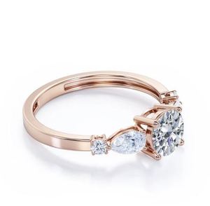 แหวนหมั้นแต่งงานสไตล์วินเทจหรูหราประดับมอสซาไนต์ทรงคลาสสิค 1.15 กะรัต 4 ขา ชุบโรเดียม เงินแท้ 925 ดีไซน์สง่างาม - Product Image 5