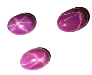 Rubis étoilé ovale 13x18 mm 18 carats, cabochon opaque poli de laboratoire avec effet étoile à 6 branches pour la fabrication de bijoux - Product Image 3