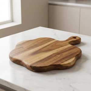 Planche à découper en bois d'acacia gravée en forme de fleur, fabriquée à la main, pour la cuisine, vente en gros, planche à découper pour fromage, best-seller - Product Image 3
