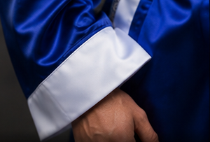 HAWK SPORTS INDUSTRIES Robe de boxe à capuche durable, bleu avec bordure blanche, polyester, robe d'entraînement confortable, toutes saisons - Product Image 4