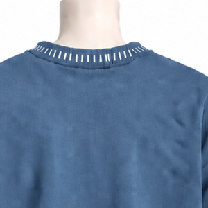 Sweat-shirt décontracté pour homme en denim bleu avec bordure cousue, effet usé, col rond, coupe ample, manches longues, style streetwear - Product Image 4
