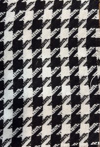 ลายฮาวด์สทูธล่าสุด ผลิตจากโพลีเอสเตอร์ 100% สีดำและสีขาว สัมผัสนุ่ม คุณภาพป้องกันการเป็นขุย - Product Image 2