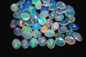 Opale naturelle éthiopienne Welo, taille cabochon ovale, multi-feux, facettée, 6*8mm, pour la fabrication de bijoux, prix de gros. - Product Image 4