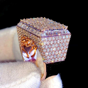 Bague de luxe en moissanite baguette sertie de pierres, en argent sterling, pour homme, style hip-hop, bijou de mode affirmé - Product Image 3