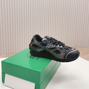 Sneakers de créateur de qualité supérieure pour hommes et femmes, chaussures de sport respirantes en mesh, chaussures décontractées, nouveau style de bout - Product Image 1