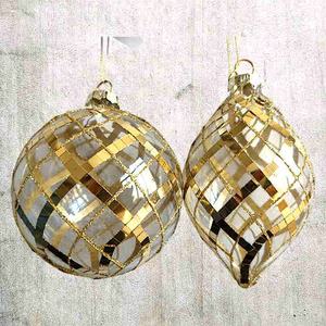 Adorno Navideño Único para Año Nuevo, Bola de Cristal Transparente Roja Brillante de 100 mm de Diámetro con Franjas de Mosaico, Adorno en Forma de Cebolla - Product Image 6