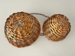 Cesta colgante doble de ratán para plantas, para balcón, jardín e interior, decorativa, hecha a mano en India. - Product Image 3