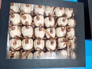 Capucha de cetrería personalizada para cabeza de águila con logotipos propios - Product Image 4